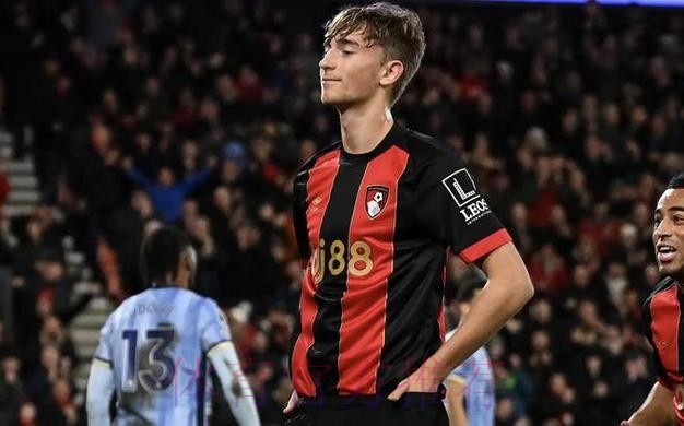 意媒:皇马有意怀森 伯恩茅斯为球员标价6000万欧 意媒:皇马有意怀森 伯恩茅斯为球员标价6000万欧